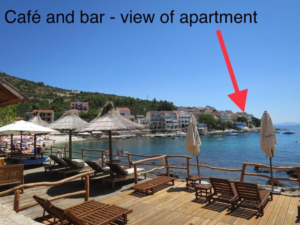 Regina * Hvar Town